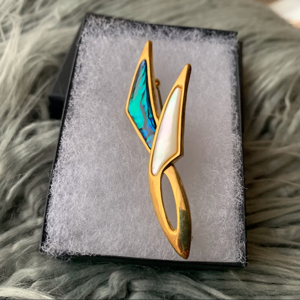 Vintage Butler Fifth Avenue Collection gold tone enameled abstract brooch